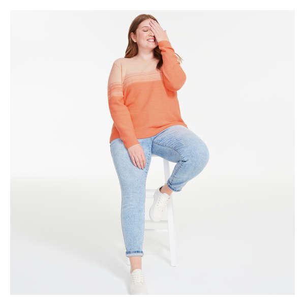 Women+ Crew Neck Sweater - Dusty Orange